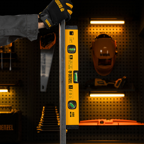 Уровень алюминиевый, магнит., фрезерованный, 3 глазка (1 зеркал.) 0,5 мм/м, 400 мм Denzel по ценам производителя в Воронеже с доставкой по всей России