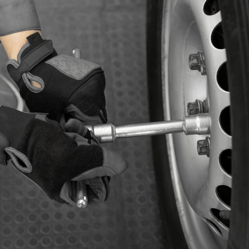 Набор слесарно-шоферского инструмента "Универсал-2", пластиковый бокс (НИЗ) по ценам производителя в Воронеже с доставкой по всей России