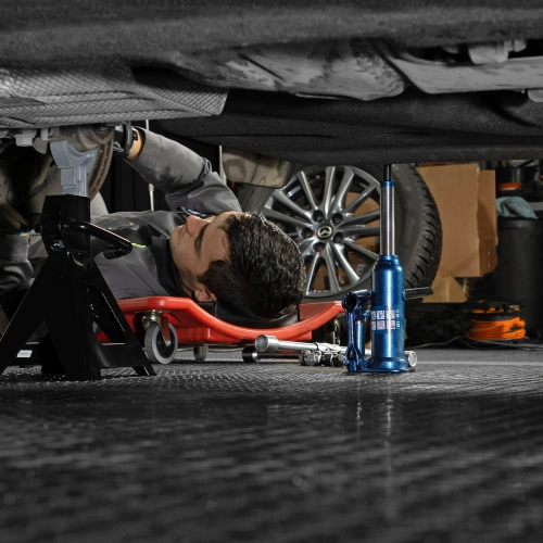 Домкрат гидравлический бутылочный, 2 т, h подъема 178-338 мм, в пластиковом кейсе Stels по ценам производителя в Воронеже с доставкой по всей России