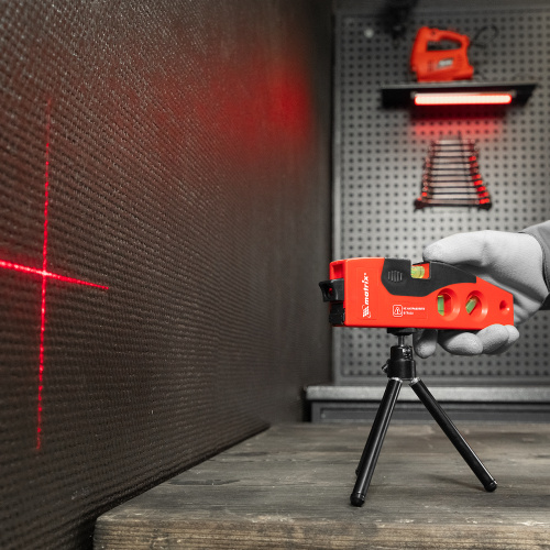 Лазерный уровень, 180 мм, 220 мм штатив, 4 глазка Matrix по ценам производителя в Воронеже с доставкой по всей России