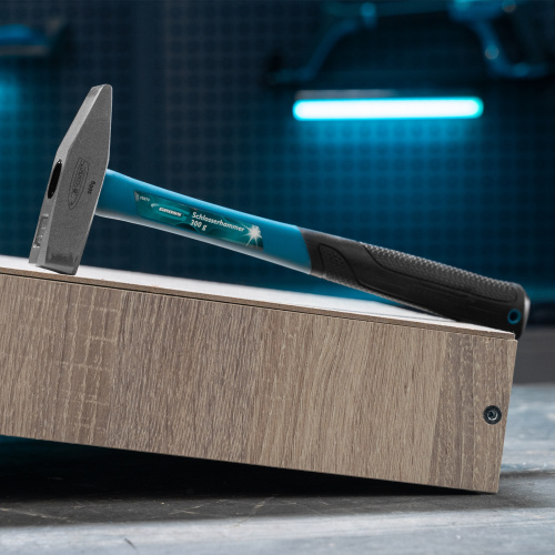 Молоток слесарный, 300 г, квадратный боек, фибергласовая обрезиненная рукоятка Gross по ценам производителя в Воронеже с доставкой по всей России