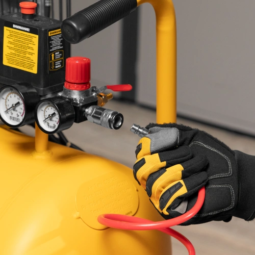 Компрессор воздушный BCI2300/100, ременный привод, 2.3 кВт, 100 литров, 400 л/мин Denzel по ценам производителя в Воронеже с доставкой по всей России