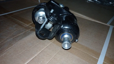 Гидроузел в сборе для тележек гидравлических JC шток 28мм (Oil pump Assembly) по ценам производителя в Воронеже с доставкой по всей России