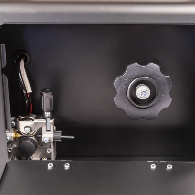 Сварочный полуавтомат EXPERT MIG 200 SYN купить в Москве с доставкой по всей России | ProtosMarket.ru