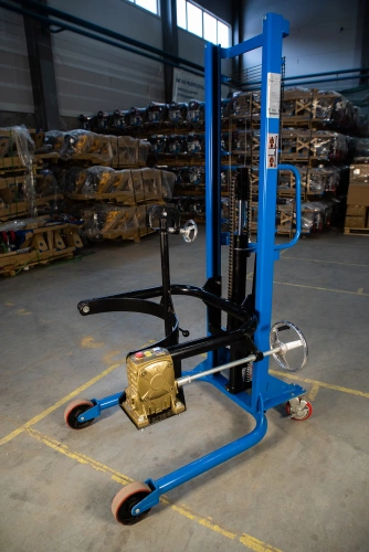 Штабелер-бочкокантователь гидравлический 0,35 т 2,5 м TOR COT по ценам производителя в Воронеже с доставкой по всей России