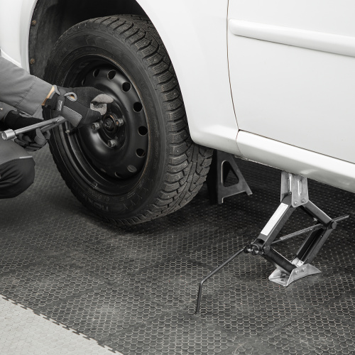 Домкрат ромбический винтовой универсальный ТУ 5.16-469-0213-04, 1.2 т, 135-410 мм Россия по ценам производителя в Воронеже с доставкой по всей России