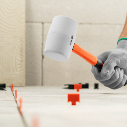 Киянка резиновая, 450 г, белая резина, фибергласовая рукоятка Sparta по ценам производителя в Воронеже с доставкой по всей России