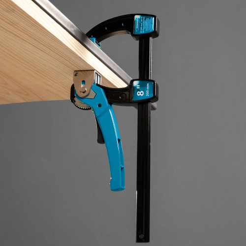 Струбцина реечная быстрозажимная 8, металлический корпус, рычажный храповой механизм, 200 мм Gross по ценам производителя в Воронеже с доставкой по всей России