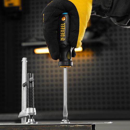 Отвертка, SL6x100 мм, S2, 3к рукоятка Denzel по ценам производителя в Воронеже с доставкой по всей России