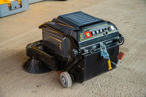 Машина подметальная с АКБ GEL 12/100 В/Ач TOR A100 по ценам производителя в Воронеже с доставкой по всей России