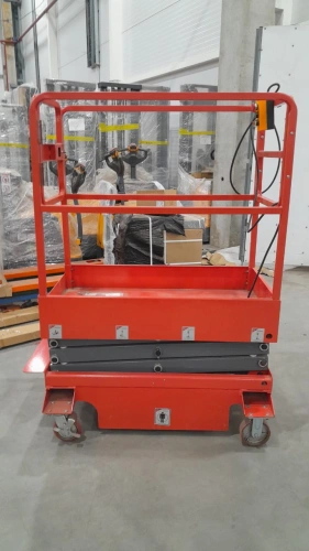 Подъемник ножничный передвижной 240 кг 3/5 м TOR GTJY DC аккумуляторный по ценам производителя в Воронеже с доставкой по всей России