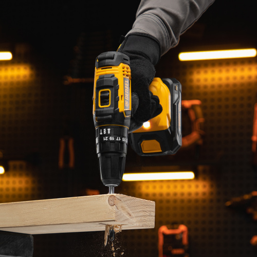 Дрель-шуруповерт аккумуляторная ударная CID-18-02BM, Li-Ion, 18 В, 2 акк. Denzel по ценам производителя в Воронеже с доставкой по всей России