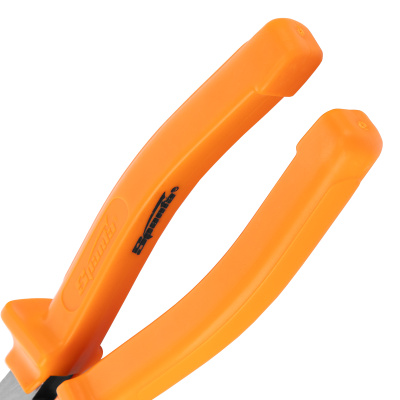 Плоскогубцы Classic, 200 мм, шлифованные, пластмассовые рукоятки Sparta по ценам производителя в Воронеже с доставкой по всей России