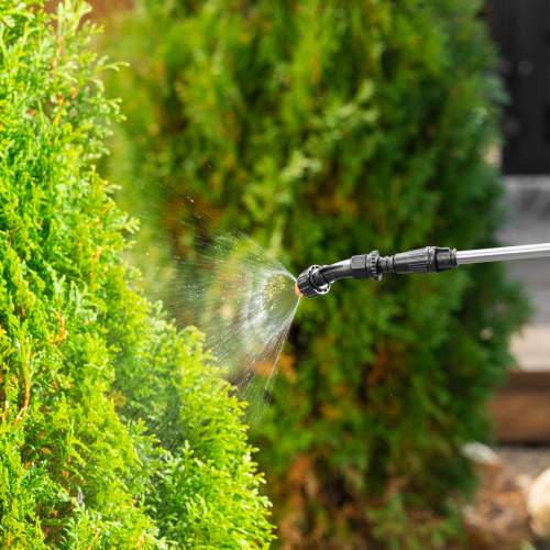 Опрыскиватель ранцевый аккумуляторный D-12LA, 12 л, 12 В, 8 Ач Denzel по ценам производителя в Воронеже с доставкой по всей России