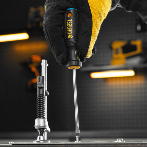 Отвертка, SL4х100 мм, S2, 3к рукоятка Denzel по ценам производителя в Воронеже с доставкой по всей России