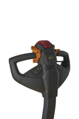 Штабелер самоходный 1,5 т 5,6 м XILIN CDDR15-III 24/200 В/Ач (сопровождаемый) по ценам производителя в Воронеже с доставкой по всей России