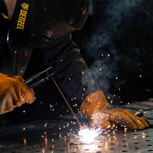 Аппарат инвертор. полуавтомат. cварки IMIG-185SDR, 180 А, ПВ 60%, катушка 5 кг Denzel по ценам производителя в Воронеже с доставкой по всей России