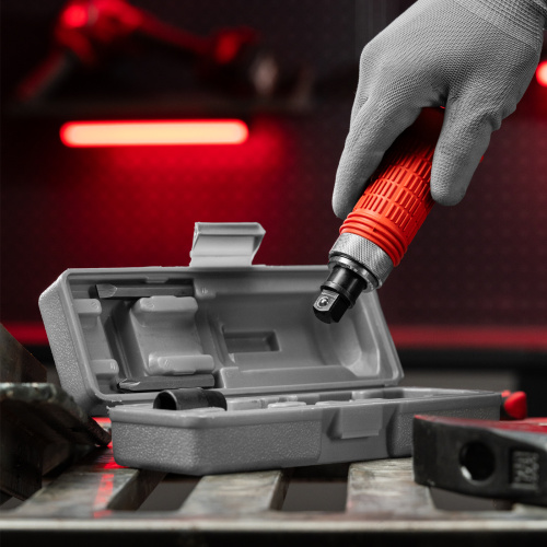 Отвертка ударно-поворотная 1/2, набор бит, 6 шт, обрезиненная ручка, пластиковый бокс Matrix по ценам производителя в Воронеже с доставкой по всей России