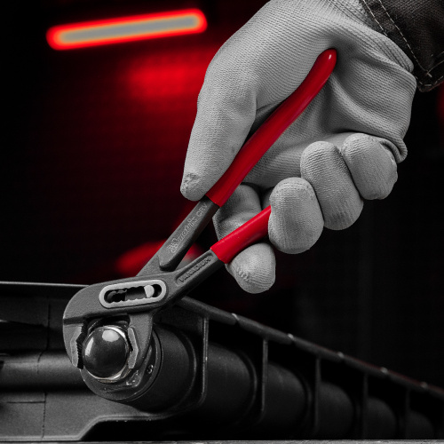 Клещи переставные 180 мм, хром-ванадий, обливные рукоятки Matrix купить в Москве с доставкой по всей России | ProtosMarket.ru