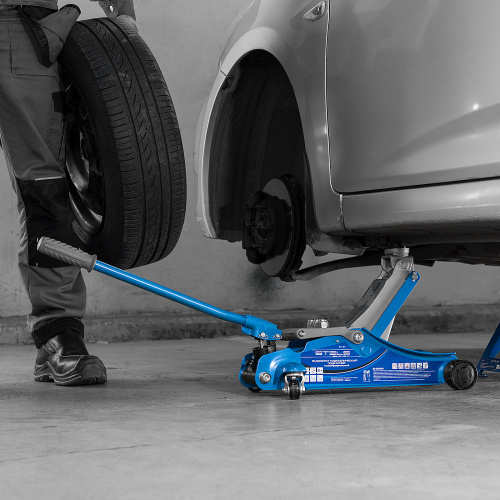 Домкрат гидравлический подкатной, поворотная рукоятка, 2 т, Low Profile, 100-350 мм Stels по ценам производителя в Воронеже с доставкой по всей России