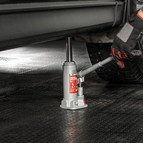 Домкрат гидравлический бутылочный, 2 т, высота подъема 181-345 мм Matrix по ценам производителя в Воронеже с доставкой по всей России