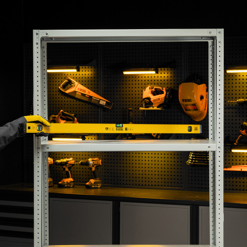 Уровень алюминиевый, магнит, фрезерованный, 3 глазка (1 зеркал.) 0,5 мм/м, 1200 мм Denzel по ценам производителя в Воронеже с доставкой по всей России