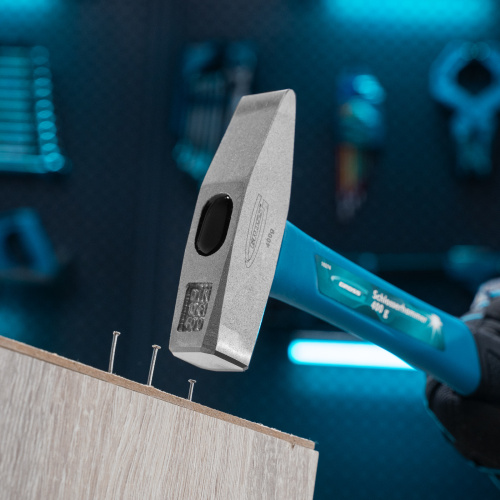 Молоток слесарный, 400 г, квадратный боек, фибергласовая обрезиненная рукоятка Gross по ценам производителя в Воронеже с доставкой по всей России