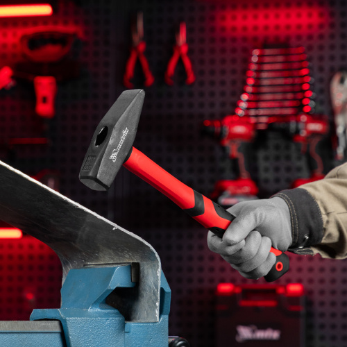 Молоток слесарный, 1000 г, фибергласовая обрезиненная рукоятка Matrix по ценам производителя в Воронеже с доставкой по всей России