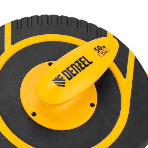 Рулетка геодезическая 50 м х 15 мм, закрытый корпус, фиберглассовая лента Denzel по ценам производителя в Воронеже с доставкой по всей России