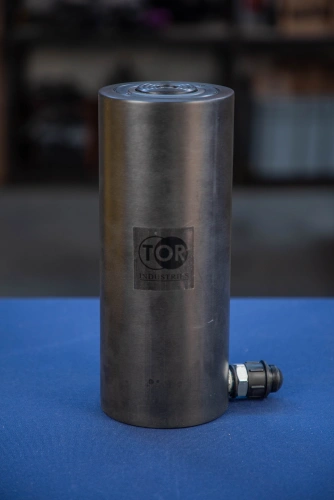 Домкрат гидравлический алюминиевый TOR ДГА30П150 30 т по ценам производителя в Воронеже с доставкой по всей России