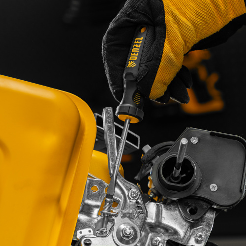 Отвертка SL5x75 мм, CrV, трехкомпонентная рукоятка Denzel по ценам производителя в Воронеже с доставкой по всей России