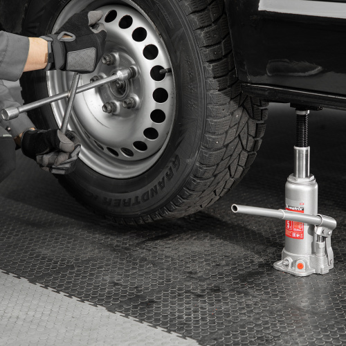 Домкрат гидравлический бутылочный, 5 т, высота подъема 216-413 мм Matrix по ценам производителя в Воронеже с доставкой по всей России