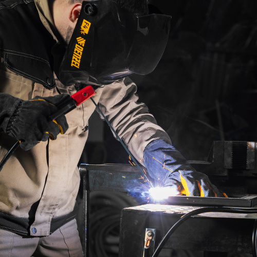 Аппарат инвертор. дуговой сварки SDM-220 Top, 220 А, ПВ 60% кейс Denzel по ценам производителя в Воронеже с доставкой по всей России