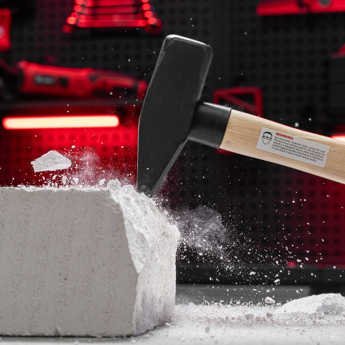 Молоток слесарный, 1500 г, квадратный боек, деревянная рукоятка Matrix по ценам производителя в Воронеже с доставкой по всей России