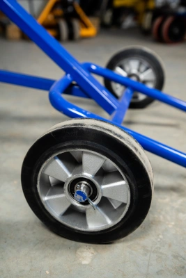 Тележка для металлических бочек TOR КБ-1 (250 литая + 160 поворотное) по ценам производителя в Воронеже с доставкой по всей России