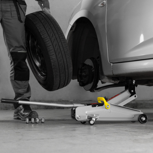 Домкрат гидравлический подкатной, 2 т, высота подъема 135-385 мм, в пластиковый кейсе Matrix по ценам производителя в Воронеже с доставкой по всей России