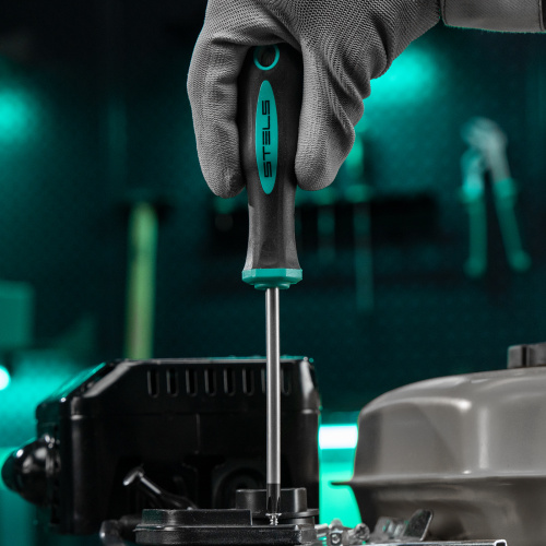 Набор инструментов, 1/2", 1/4", CrV, 12 гранные головки, пластиковый кейс, 76 предметов Stels по ценам производителя в Воронеже с доставкой по всей России