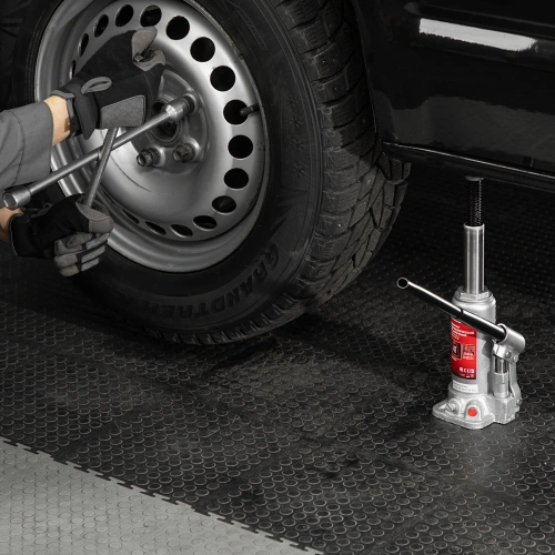 Домкрат гидравлический бутылочный, 4 т, высота подъема 194-372 мм, в пластиковый кейсе Matrix по ценам производителя в Воронеже с доставкой по всей России