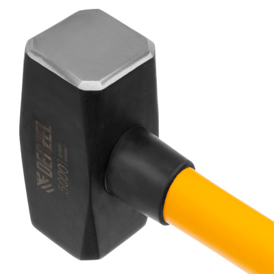 Кувалда 5000 г, кованая, фибергласовая  рукоятка c TPR покрытием, 880 мм Denzel по ценам производителя в Воронеже с доставкой по всей России