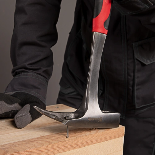 Молоток кровельщика, 600 г, цельнометаллический, двухкомпонентная рукоятка Matrix по ценам производителя в Воронеже с доставкой по всей России