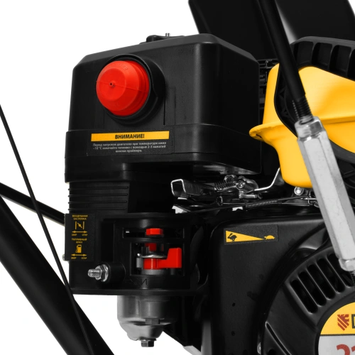 Бензиновая снегоуборочная машина SBM 610, 212 cc, ручной старт, фара Denzel по ценам производителя в Воронеже с доставкой по всей России