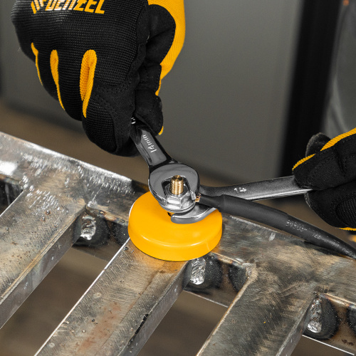 Клемма магнитная "масса" для сварочных работ Denzel по ценам производителя в Воронеже с доставкой по всей России