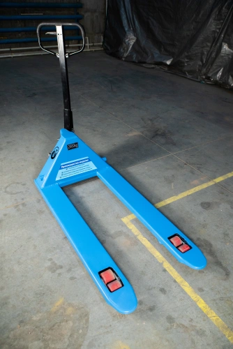 Тележка гидравлическая широковильная 2500 кг 1220х685 мм полиуретановые колеса TOR RHP по ценам производителя в Воронеже с доставкой по всей России