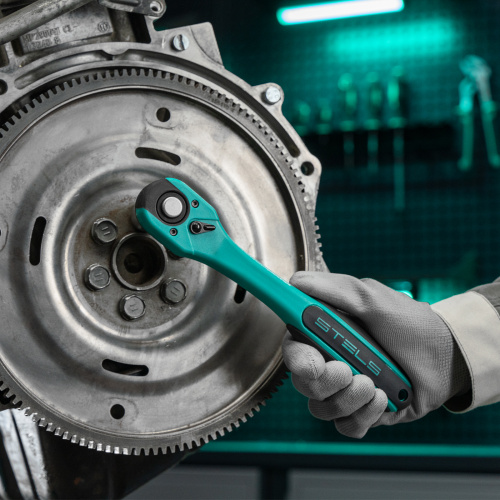 Набор инструментов, 1/2", 1/4", CrV, 12 гранные головки, пластиковый кейс, 76 предметов Stels по ценам производителя в Воронеже с доставкой по всей России