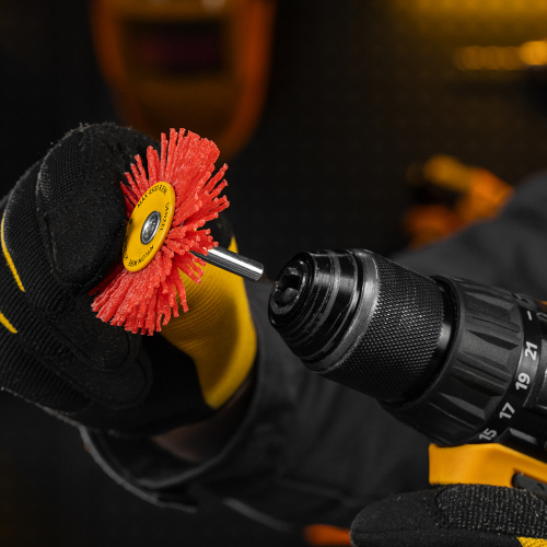 Щетка для дрели, 65 мм, Плоская, со шпилькой, нейлоновая щетина Denzel по ценам производителя в Воронеже с доставкой по всей России