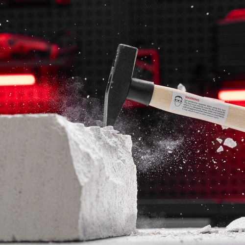 Молоток слесарный, 200 г, квадратный боек, деревянная рукоятка Matrix по ценам производителя в Воронеже с доставкой по всей России