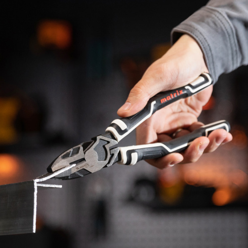 Плоскогубцы комбинированные 210 мм, усиленная система, Pro Matrix по ценам производителя в Воронеже с доставкой по всей России