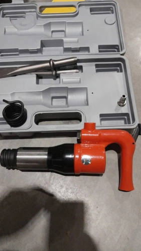 Молоток рубильный пневматический РМ-8МС по ценам производителя в Воронеже с доставкой по всей России