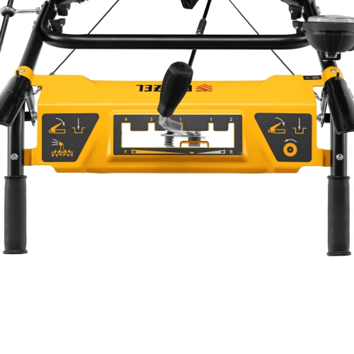 Бензиновая снегоуборочная машина SBM 610, 212 cc, ручной старт, фара Denzel по ценам производителя в Воронеже с доставкой по всей России