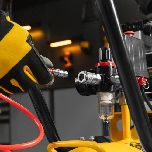 Компрессор безмасляный, малошумный  DLS 2250/100, 2250 Вт, 3x750, 100 л, 410 л/мин блок управления/ Denzel по ценам производителя в Воронеже с доставкой по всей России